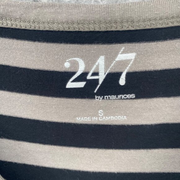 Maurices Top Womens Small Gray Black Striped 24/7 Long Sleeve Stretch Pullover* - Picture 6 of 11